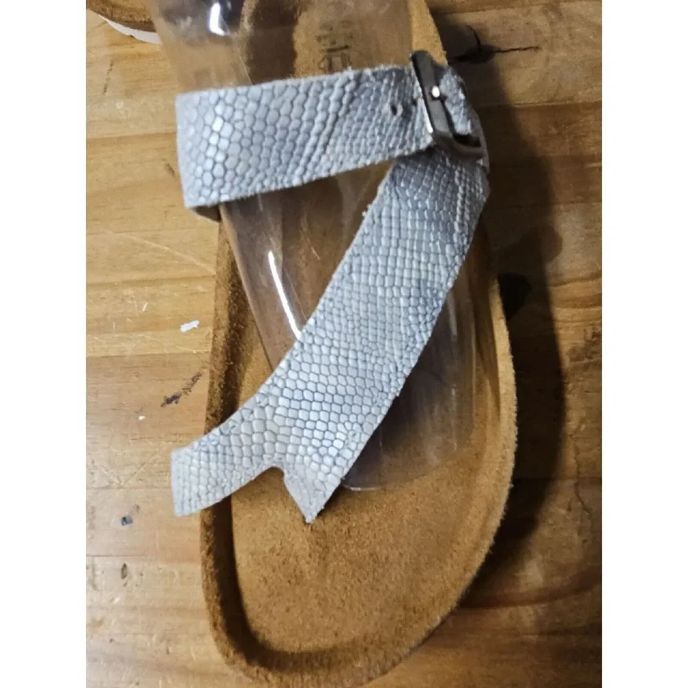 NAOT New Women's‎ Tahoe Classic Thong Sandal Silver Snake 39/ L8